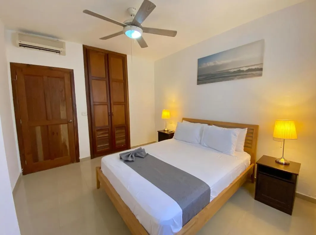 Blue Ocean Beachfront Villas & Apartments - Wifi, Pool, Bbq, Playa Los Corales Punta Cana