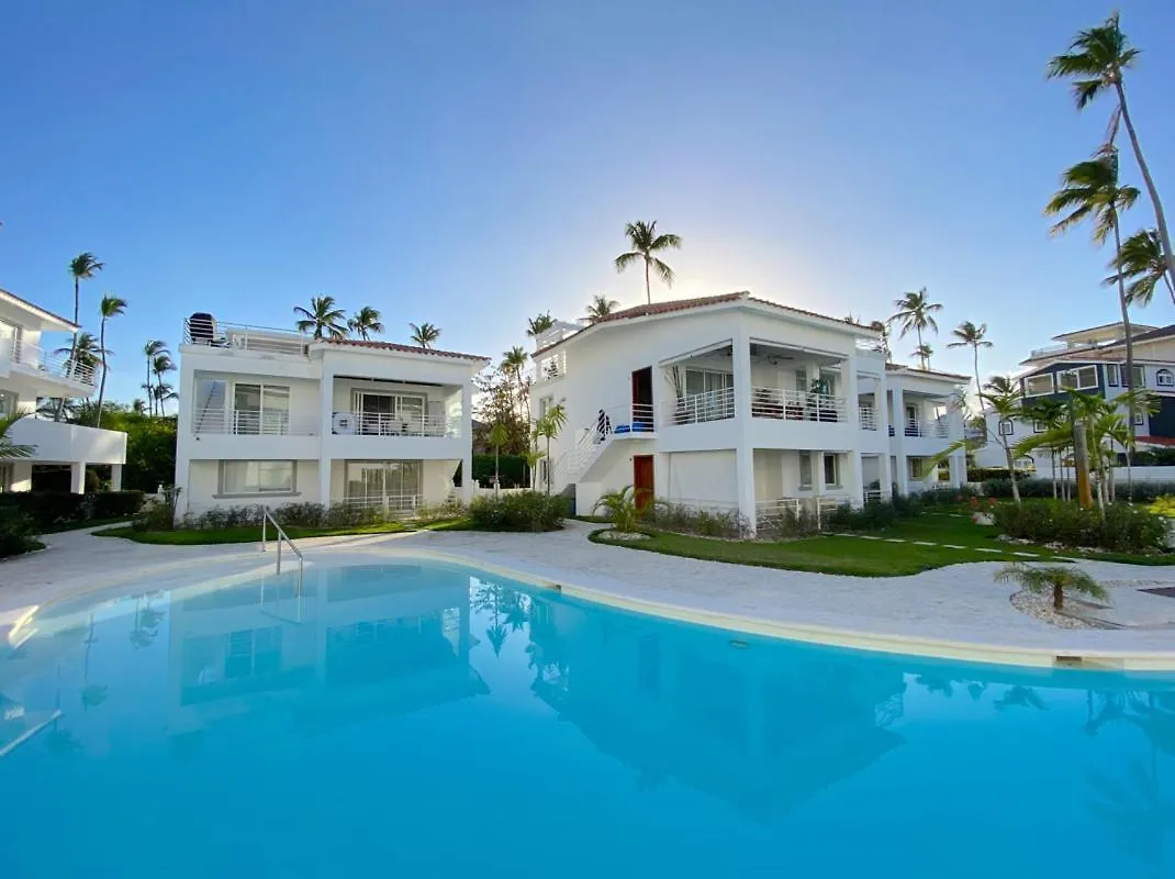 Blue Ocean Beachfront Villas & Apartments - Wifi, Pool, Bbq, Playa Los Corales Punta Cana